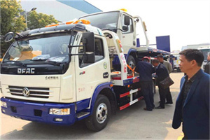 昂仁汽车道路救援拖车价格